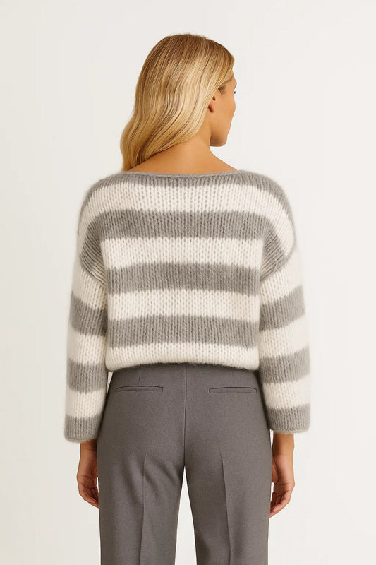 Zesty Women's Oversized Sweater – Cozy Design for Everyday Comfort 1