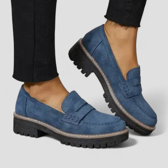 Loafer für Damen mit dekorativer Ziernaht