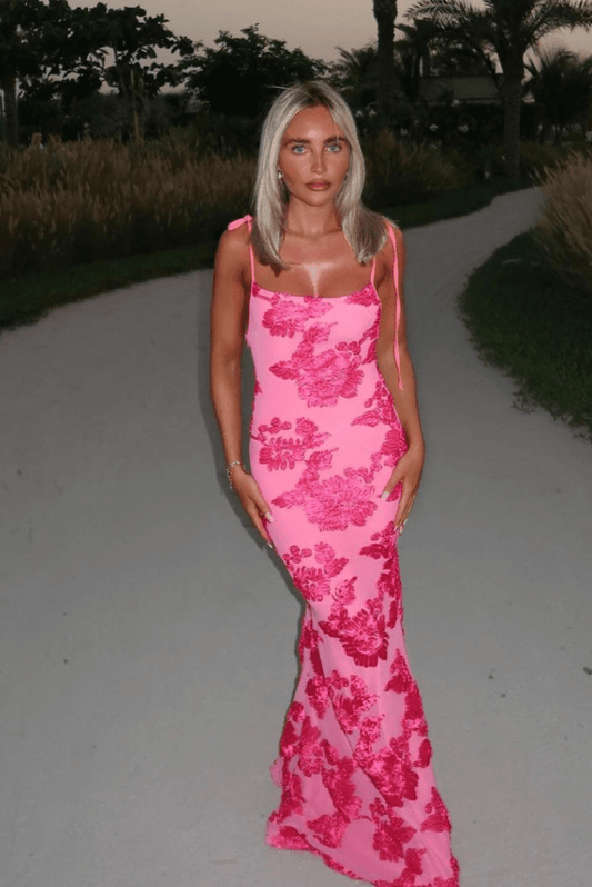 Luna Frauen Maxikleid – Figurbetonte Silhouette für Sommerabende 0