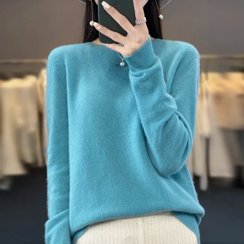 Luxe Women's Cashmere Sweater – Soft Comfort for Every Occasion 1