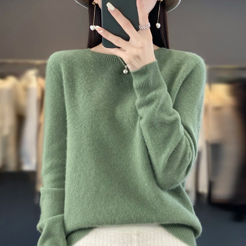 Luxe Women's Cashmere Sweater – Soft Comfort for Every Occasion 14