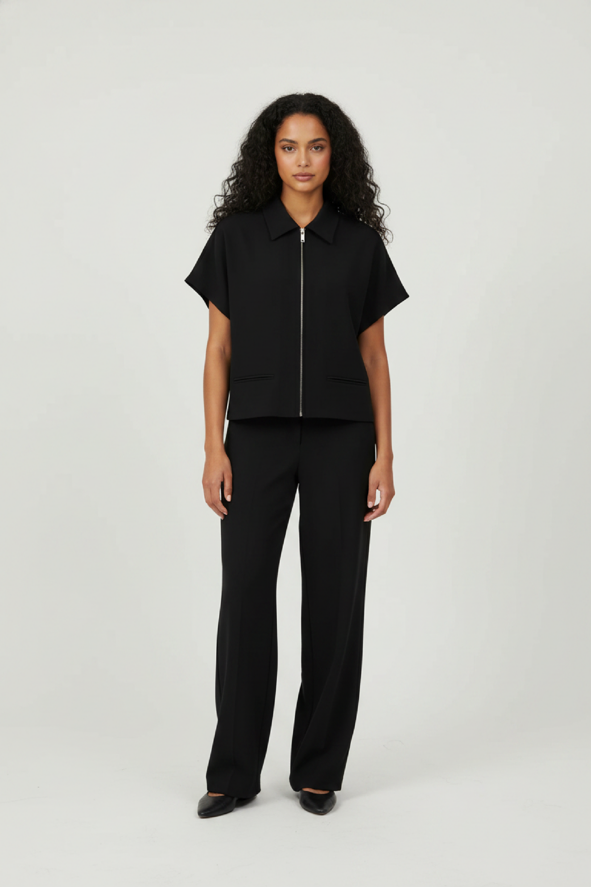 Nora Women's Set – Stylish Short Coat and Wide Pants Outfit 1